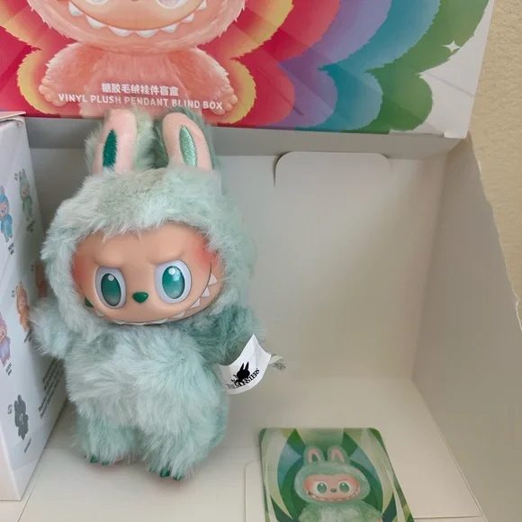 POP MART Labubu Serenity - Picture 1 of 4